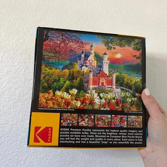Unopened Kodak Premium Puzzles 1000-Piece Vibrant Castle Scene - Picture 6 of 6